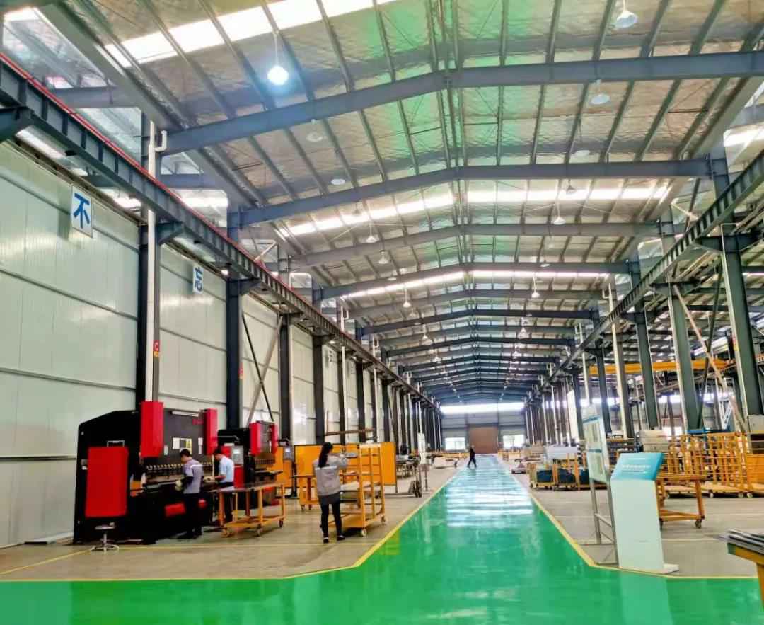 【开云官方站网页版登录入口-开云(中国)湖南生产基地】热火朝天生产忙，高质高效产精品！​